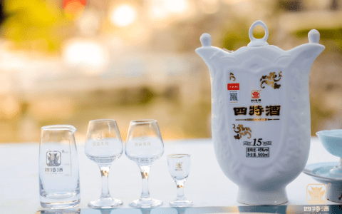四特酒：特香自成境，赣鄱水土酿出独一人间风味 | 城酒记