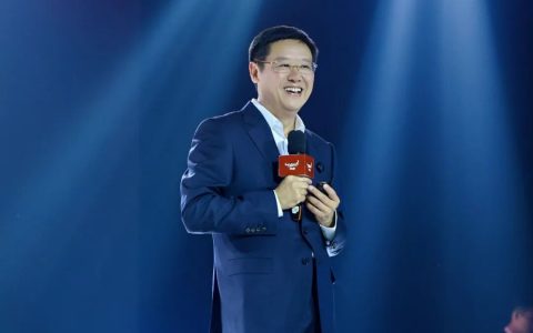 吴向东为什么要卖“牛市”？