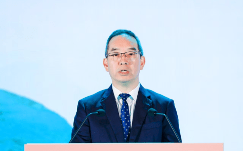 全球酒业共议可持续发展，茅台集团党委书记、董事长陈华亮相赤水河论坛给出4个解题关键词