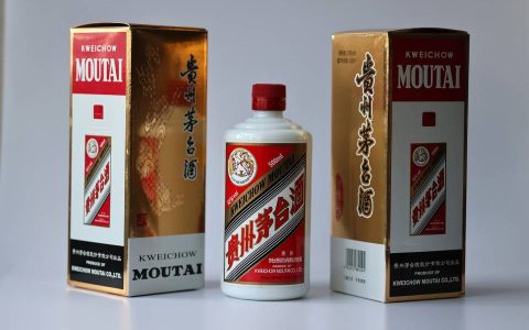 调整销售渠道，争夺“定价权”，茅台在市场化上迈出一大步
