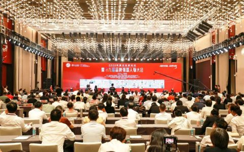 稻花香福州斩获双项品牌强国大奖，蔡开云获评“十大影响力人物”